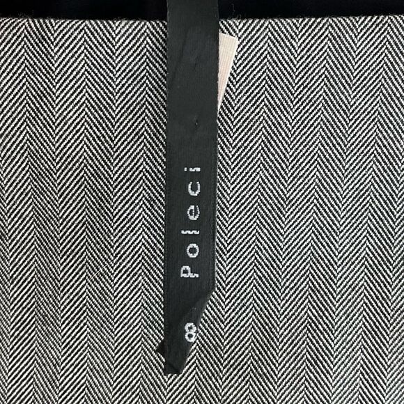 POLECI | Light Gray Chevron Stripe Pencil Skirt (8) - Picture 4 of 6